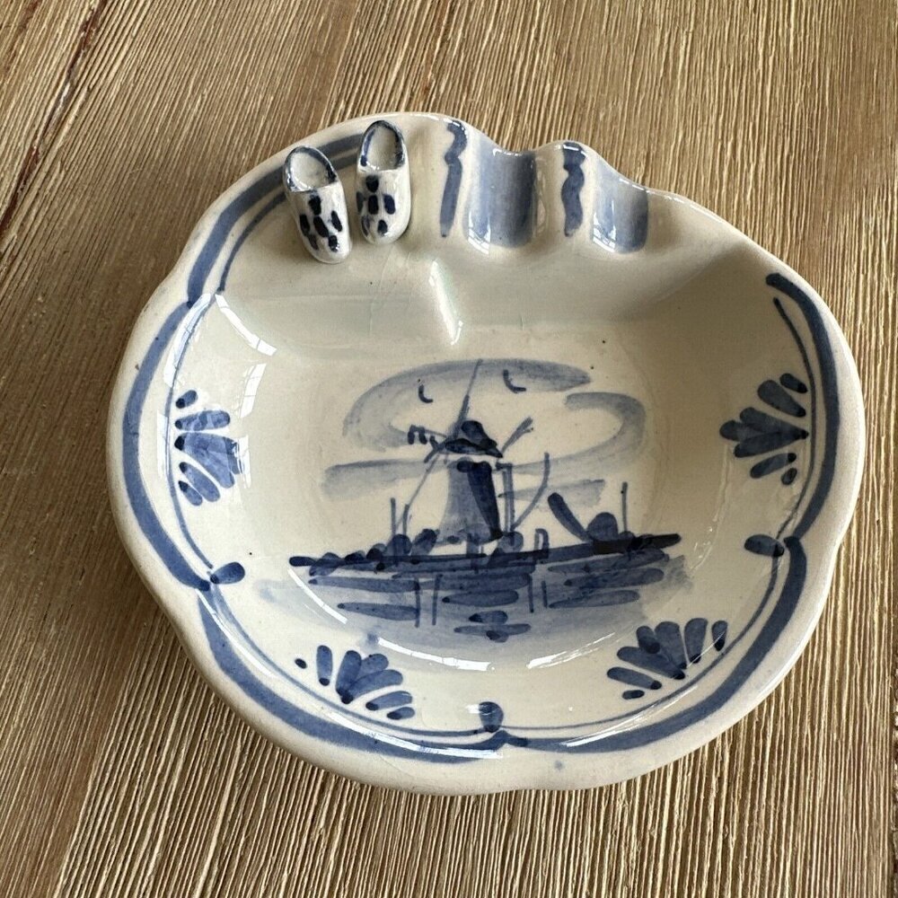 Delft Holland Ashtray Dutch Shoe Hand Painted Blue White Trinket Dish 4 In Round